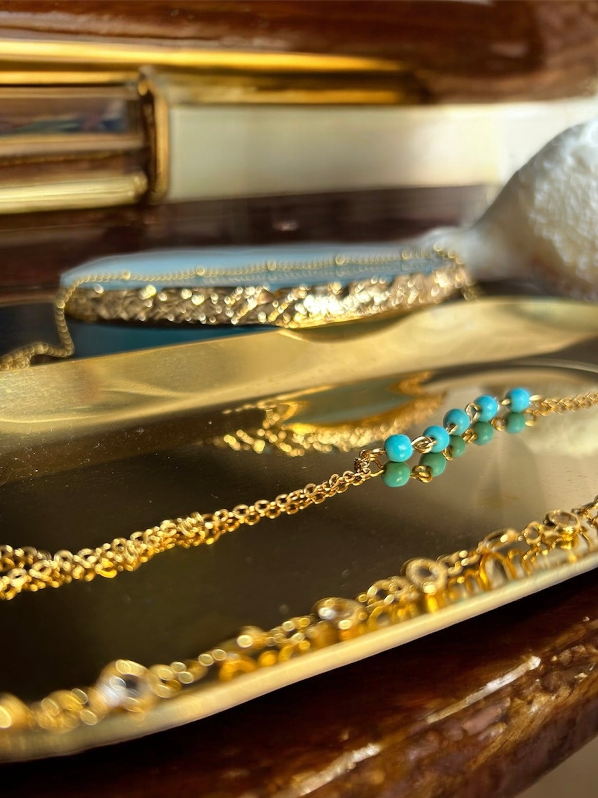 The Goddess Cadena de manos