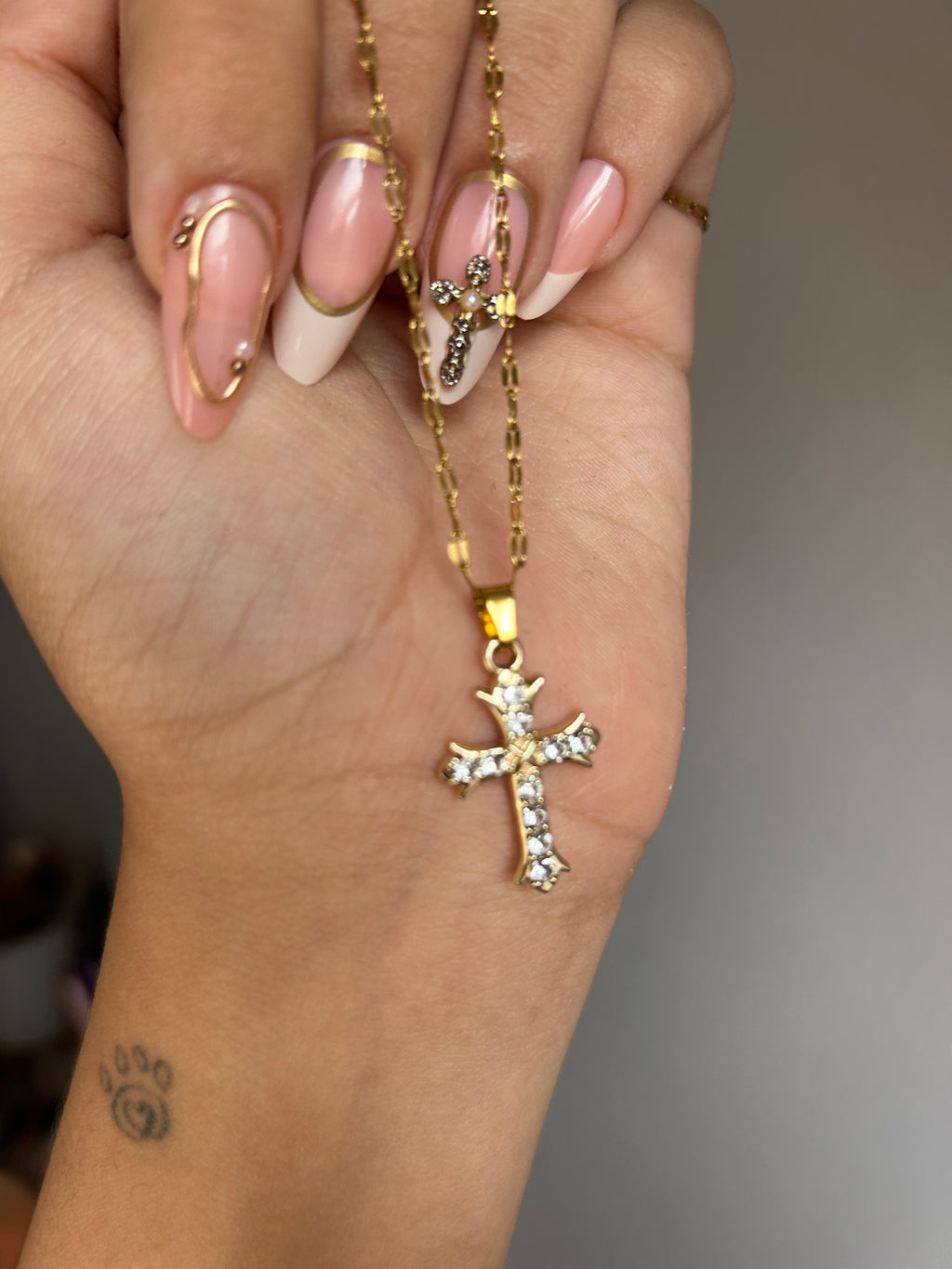 Collar Artesanía Cruz Chapado en oro 18K