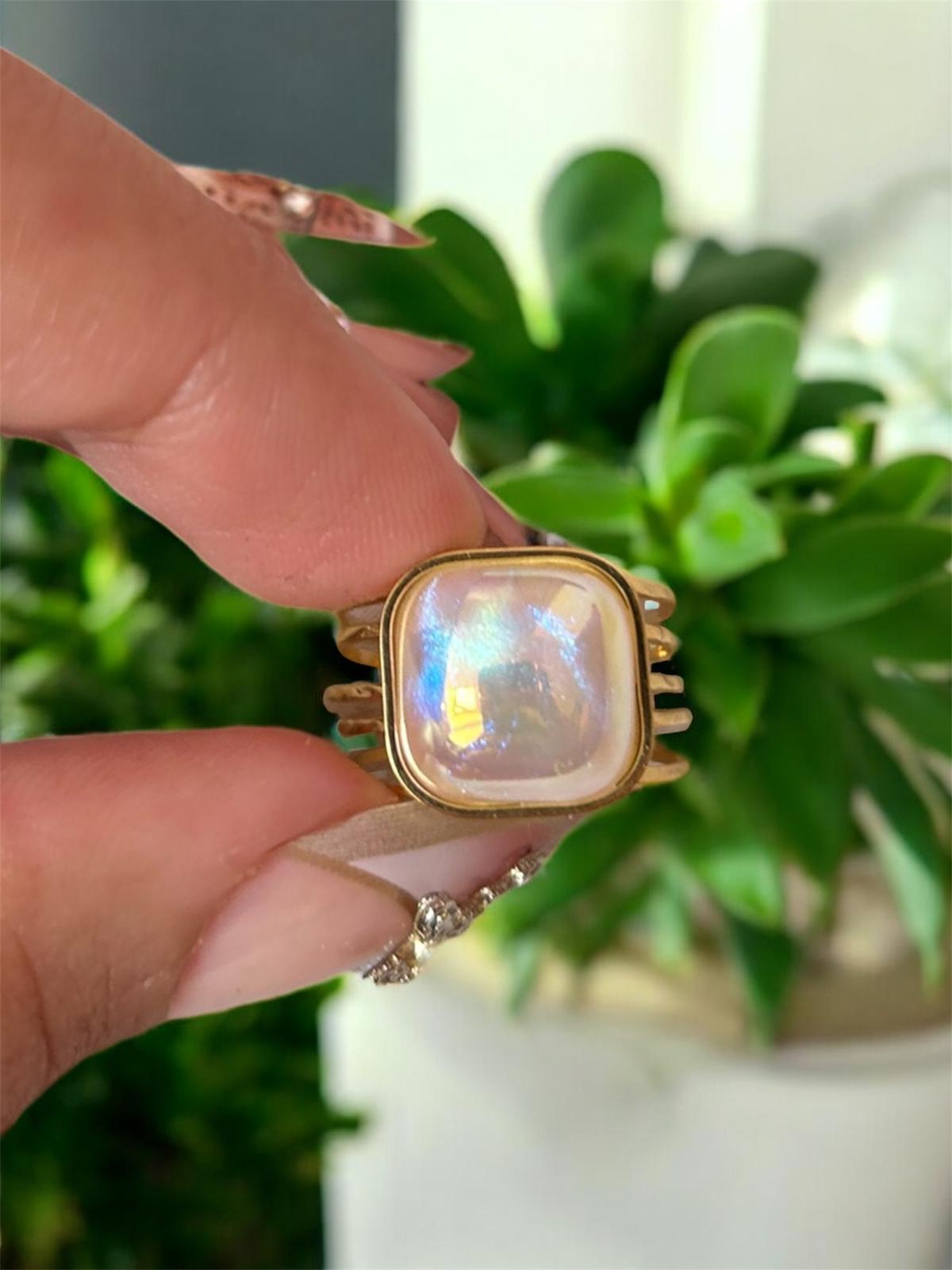 Anillo Perla Iridiscente